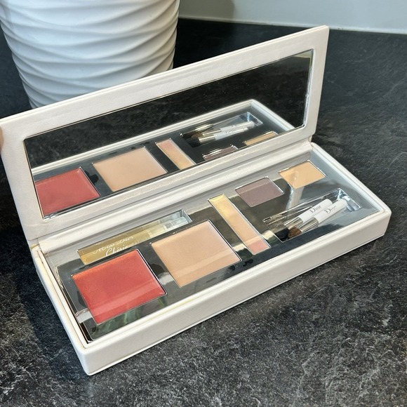 NEW Miss Dior Cherie Makeup Case Face Eyes & Lips, EDP .04‎ oz Spray VERY HTF - Picture 2 of 12